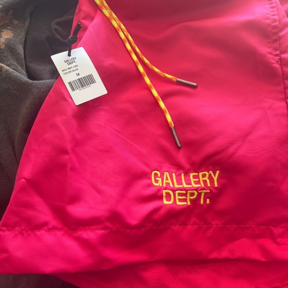 Gallery dept